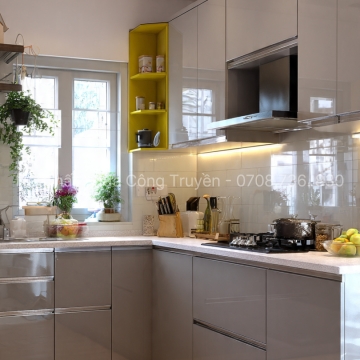 Tủ Bếp Nhựa Acrylic Chữ L – Giải Pháp Tối Ưu Không Gian Bếp Hiện Đại 2026