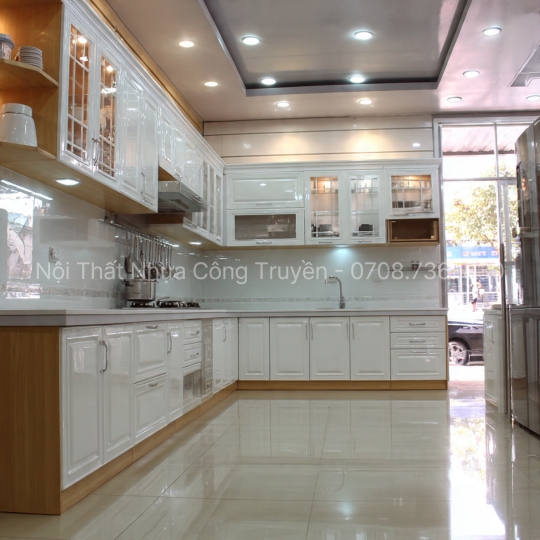 Báo giá tủ bếp nhựa mới nhất năm [2025] – Cập nhật chi tiết theo chất liệu và kích thước